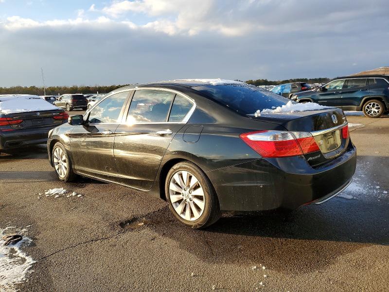 Photo 2 from auction – 2015 HONDA ACCORD with VIN 1HGCR2F83FA060161