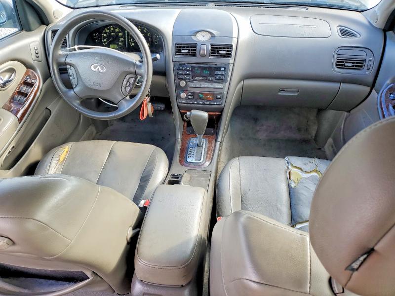 Photo 8 from auction – 2001 INFINITI I30 with VIN JNKCA31A81T016688