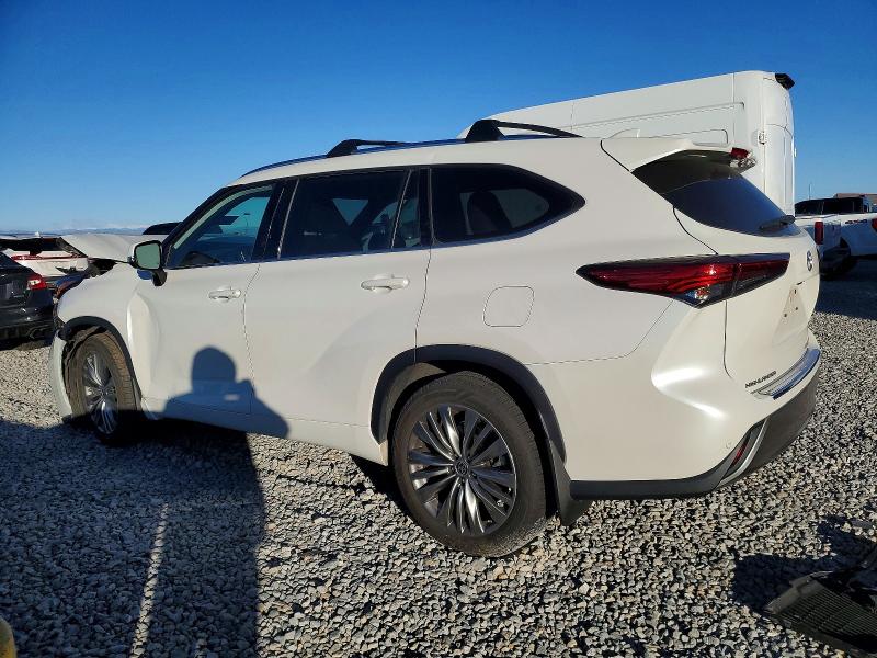 Photo 2 from auction – 2020 TOYOTA HIGHLANDER with VIN 5TDFZRBH7LS051763