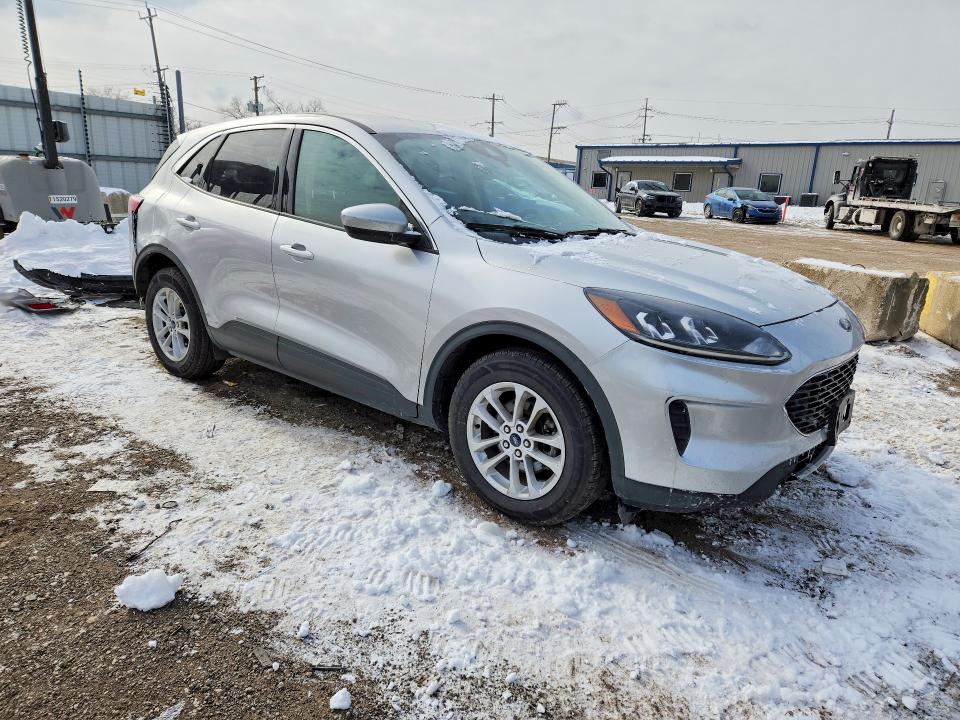 Photo 4 from auction – 2020 FORD ESCAPE SE with VIN 1FMCU0G65LUC75058