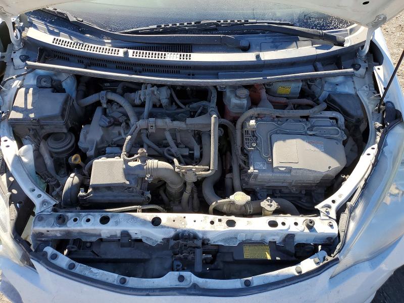 Photo 11 from auction – 2013 TOYOTA PRIUS C with VIN JTDKDTB38D1057682