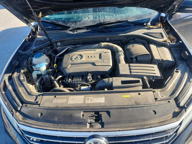 Photo 11 from auction – 2017 VOLKSWAGEN PASSAT R-L with VIN 1VWDT7A36HC072046