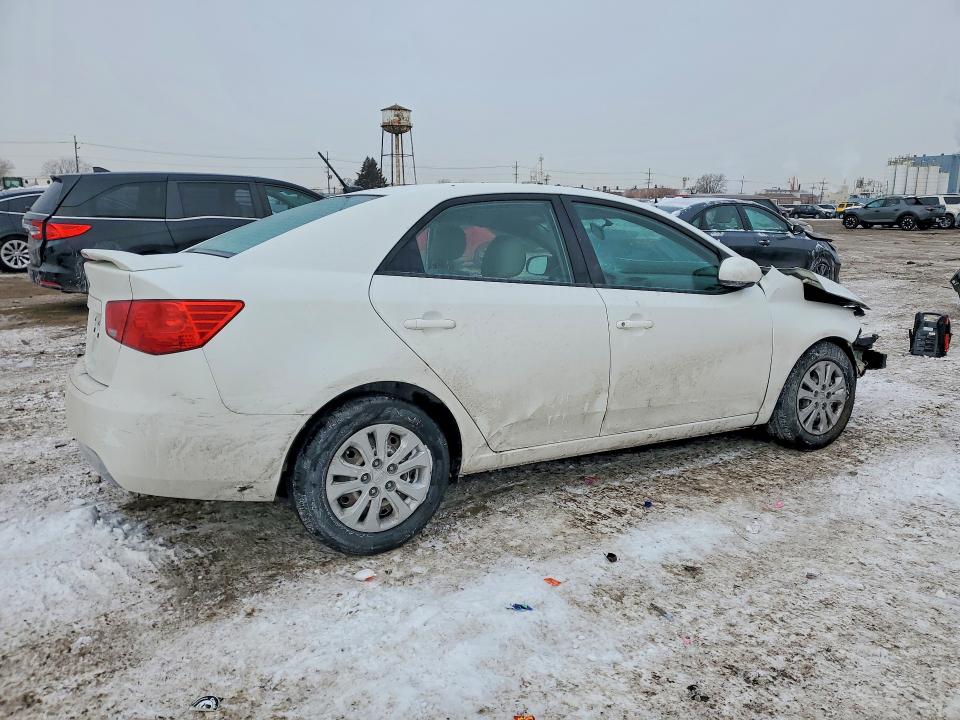 Photo 3 from auction – 2012 KIA FORTE with VIN KNAFT4A25C5599300