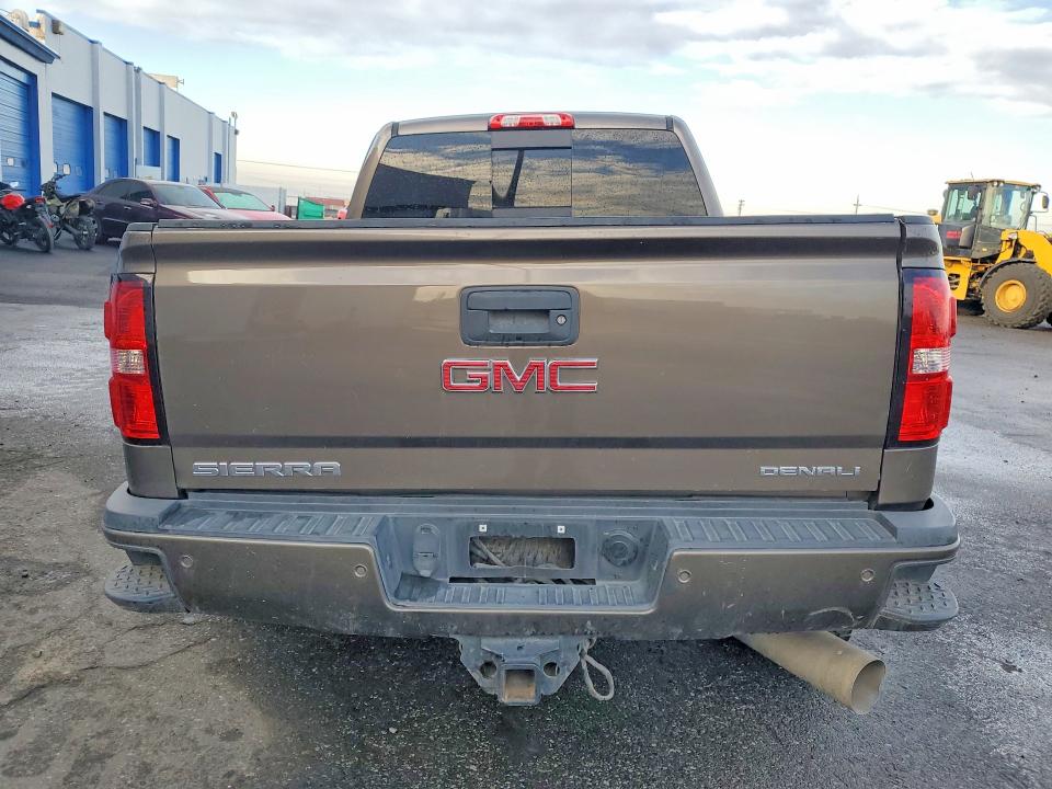 Photo 6 from auction – 2015 GMC SIERRA with VIN 1GT120E81FF614347