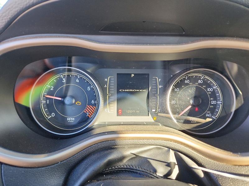 Photo 9 from auction – 2014 JEEP CHEROKEE L with VIN 1C4PJLCBXEW172051