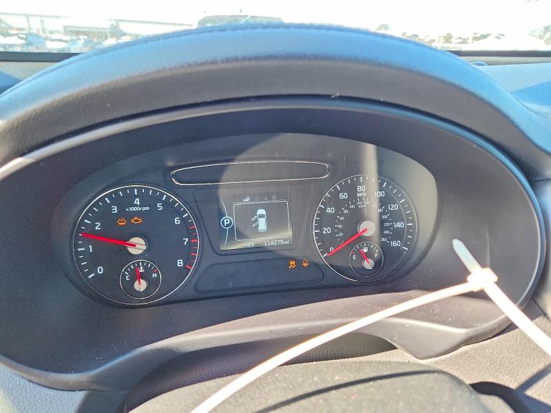 Photo 9 from auction – 2017 KIA SORENTO with VIN 5XYPHDA19HG271442