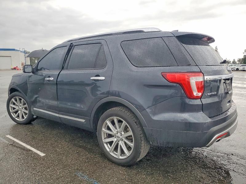 Zdjęcie 2 z aukcji – 2017 FORD EXPLORER L z VIN 1FM5K7FH9HGB21842