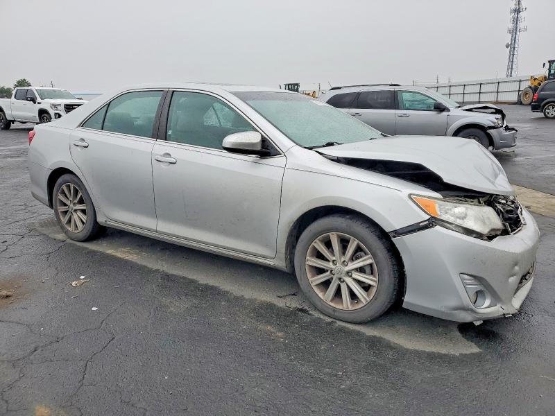 Photo 4 from auction – 2014 TOYOTA CAMRY SE with VIN 4T1BK1FK1EU024658