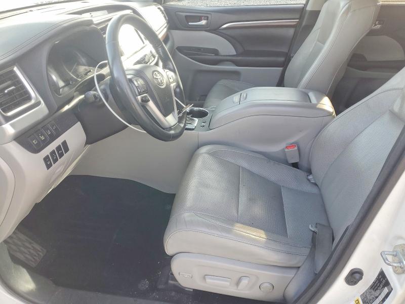 Photo 7 from auction – 2015 TOYOTA HIGHLANDER with VIN 5TDYKRFH7FS052052