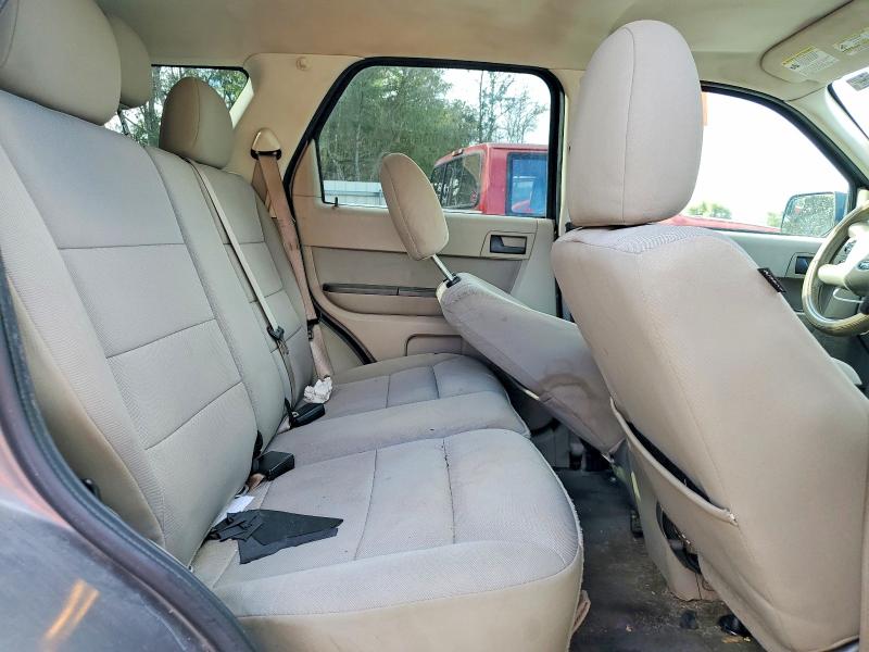 Photo 11 from auction – 2011 FORD ESCAPE XLT with VIN 1FMCU0D70BKC30407