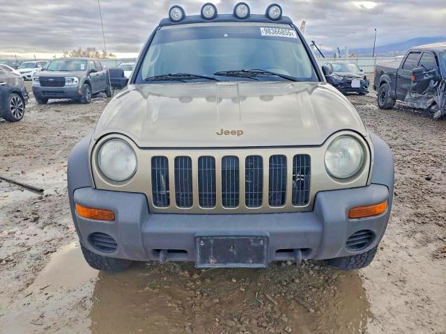 Photo 5 from auction – 2004 JEEP LIBERTY SP with VIN 1J4GL48K04W102009