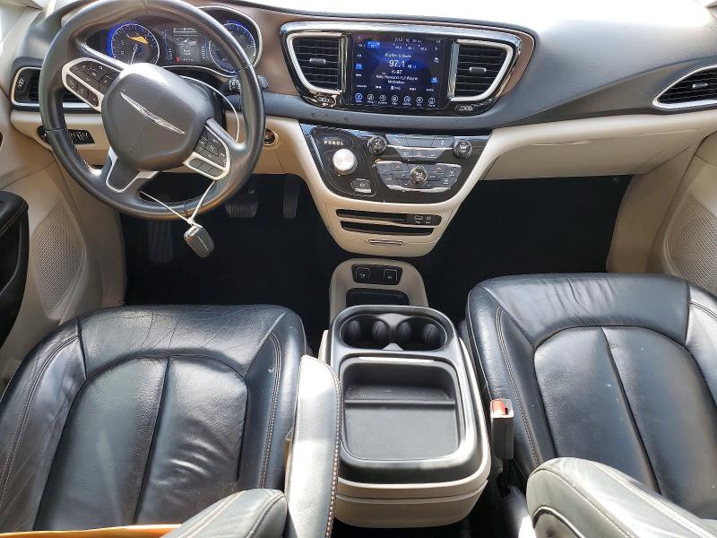 Photo 8 from auction – 2017 CHRYSLER PACIFICA T with VIN 2C4RC1BG5HR524244