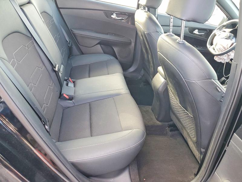 Photo 10 from auction – 2023 KIA FORTE GT L with VIN 3KPF54AD4PE653565