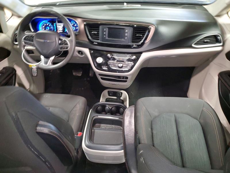 Photo 8 from auction – 2017 CHRYSLER PACIFICA T with VIN 2C4RC1BG3HR745678