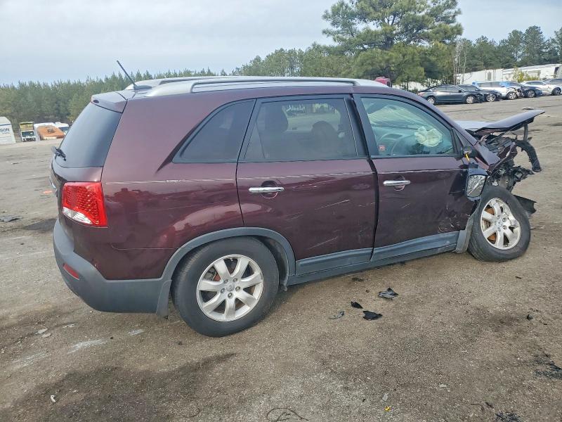 Photo 3 from auction – 2013 KIA SORENTO LX with VIN 5XYKT3A64DG344788