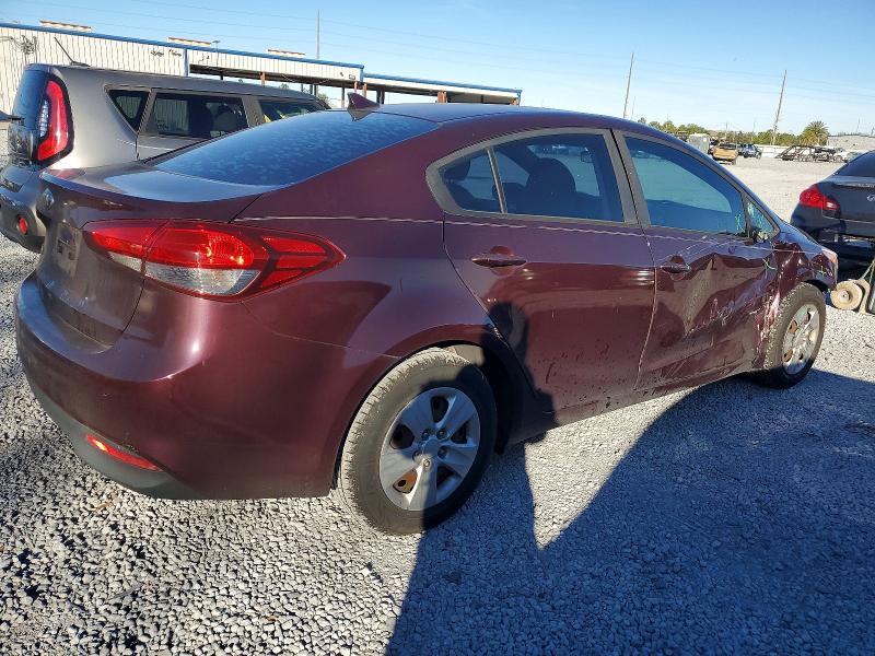 Photo 3 from auction – 2017 KIA FORTE LX with VIN 3KPFK4A7XHE138414