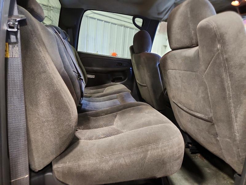 Photo 10 from auction – 2003 CHEVROLET SILVERADO with VIN 1GCHK23U13F200281