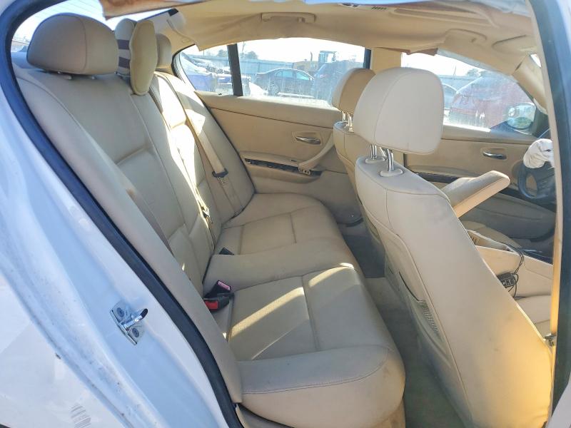 Photo 10 from auction – 2009 BMW 328 I with VIN WBAPH77529NM28084