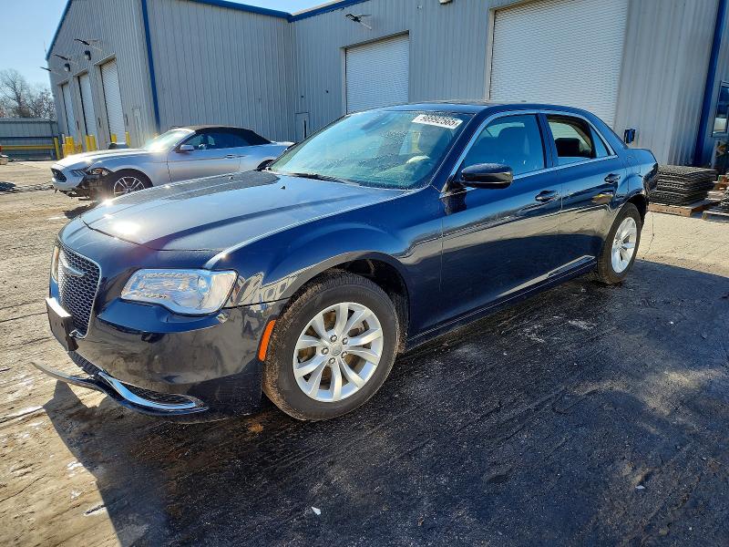 CHRYSLER 300 LIMITE 2016 with VIN 2C3CCAAG2GH243714 - Photo from auction