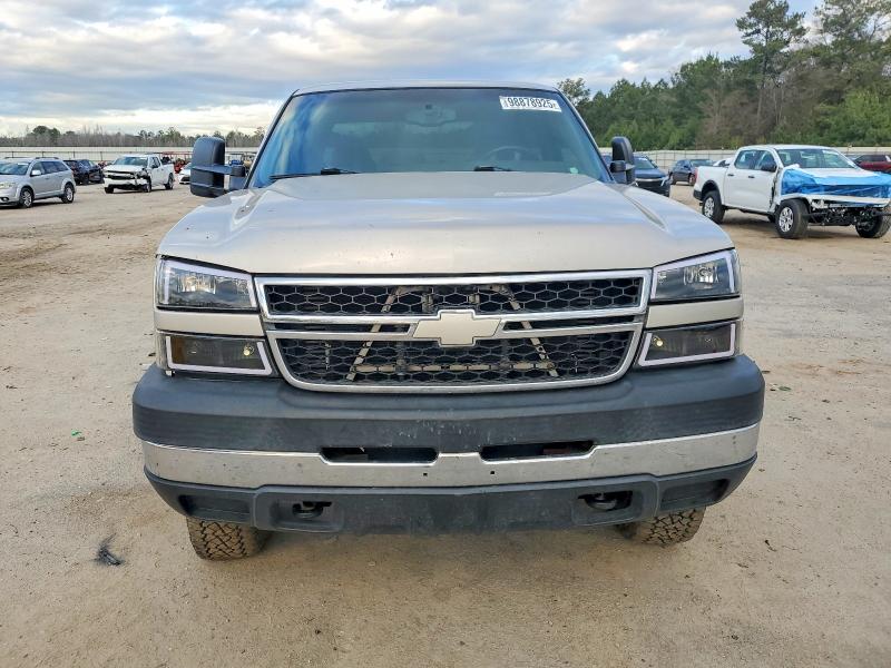 Photo 5 from auction – 2005 CHEVROLET SILVERADO with VIN 1GCHK23255F839023
