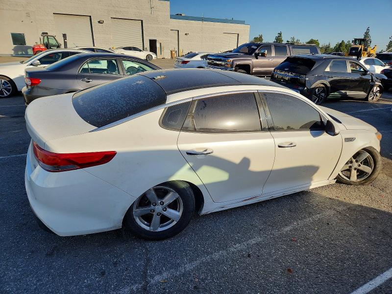 Photo 3 from auction – 2016 KIA OPTIMA EX with VIN 5XXGU4L32GG085660