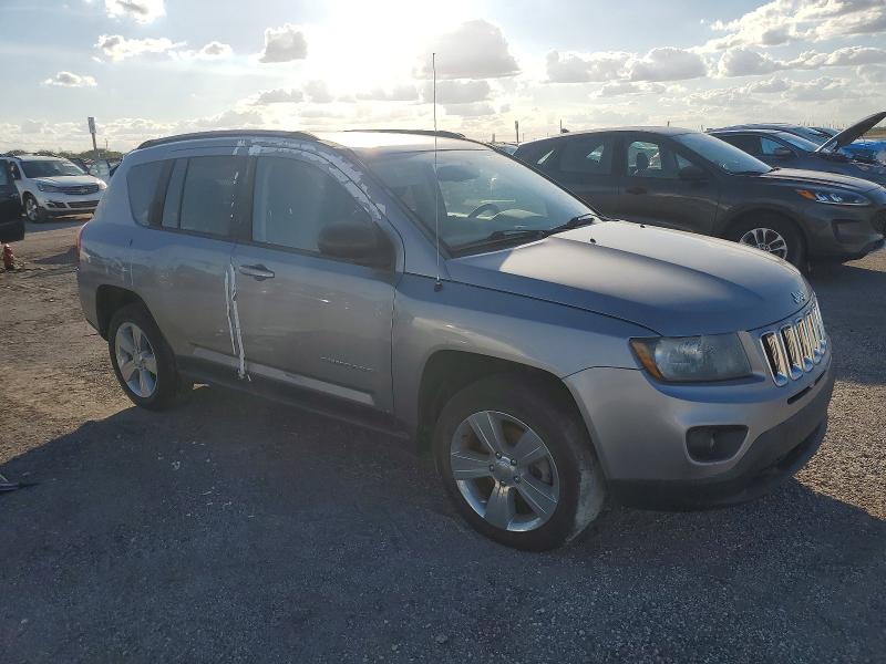 Photo 4 from auction – 2016 JEEP COMPASS with VIN 1C4NJCBA3GD611556