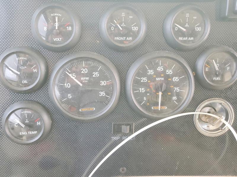 Photo 9 from auction – 2001 FREIGHTLINER CHASSIS X with VIN 4UZAAHBS71CJ50276