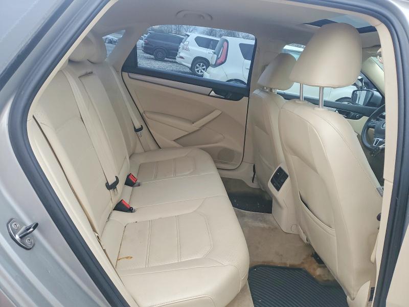 Photo 10 from auction – 2014 VOLKSWAGEN PASSAT SE with VIN 1VWBT7A35EC075975