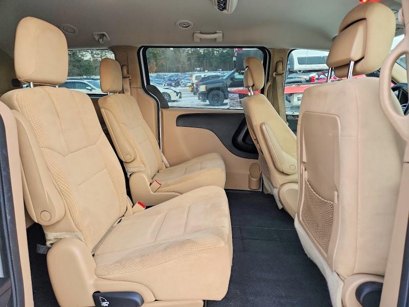 Photo 11 from auction – 2014 DODGE GRAND CARA with VIN 2C4RDGBGXER200492