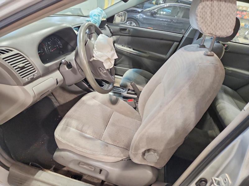 Photo 7 from auction – 2002 TOYOTA CAMRY with VIN 4T1BE32K42U085443