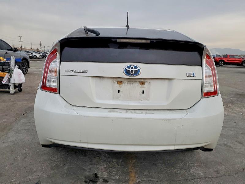 Photo 6 from auction – 2014 TOYOTA PRIUS with VIN JTDKN3DU0E1767728