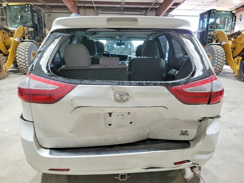 Photo 6 from auction – 2015 TOYOTA SIENNA LE with VIN 5TDJK3DC0FS115529
