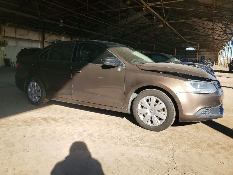 Photo 4 from auction – 2014 VOLKSWAGEN JETTA BASE with VIN 3VW2K7AJ7EM237444