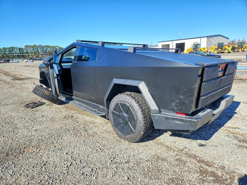 Photo 2 from auction – 2024 TESLA CYBERTRUCK with VIN 7G2CEHEDXRA012738