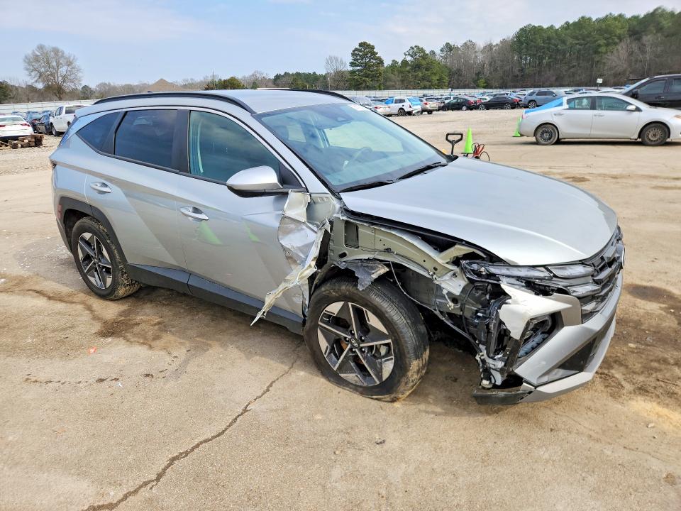 Photo 4 from auction – 2025 HYUNDAI TUCSON with VIN 5NMJB3DE6SH571503