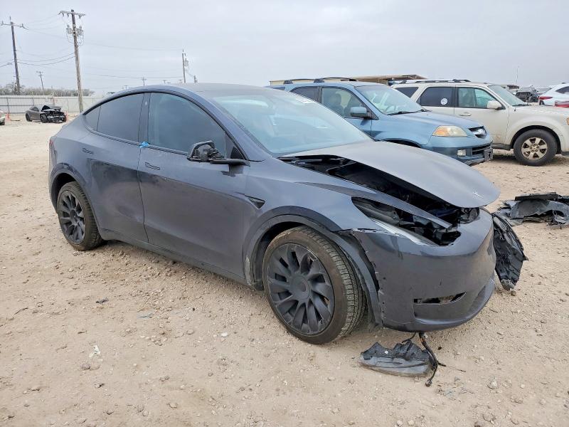 Photo 4 from auction – 2021 TESLA MODEL Y with VIN 5YJYGDEE1MF296762