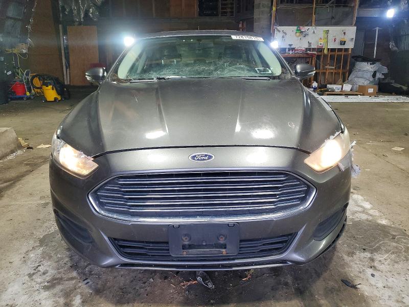 Photo 5 from auction – 2016 FORD FUSION with VIN 3FA6P0H71GR162453