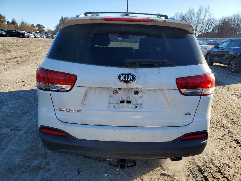 Photo 6 from auction – 2016 KIA SORENTO LX with VIN 5XYPGDA52GG132001
