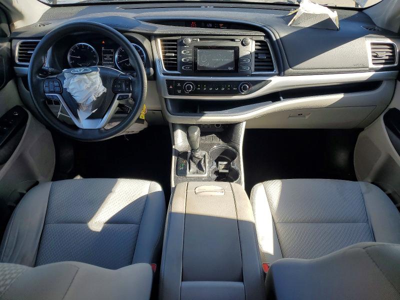 Photo 8 from auction – 2019 TOYOTA HIGHLANDER with VIN 5TDZARFH2KS054292
