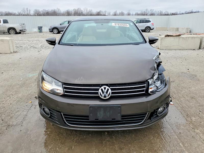 Photo 5 from auction – 2016 VOLKSWAGEN EOS with VIN WVWBW8AH6GV000186