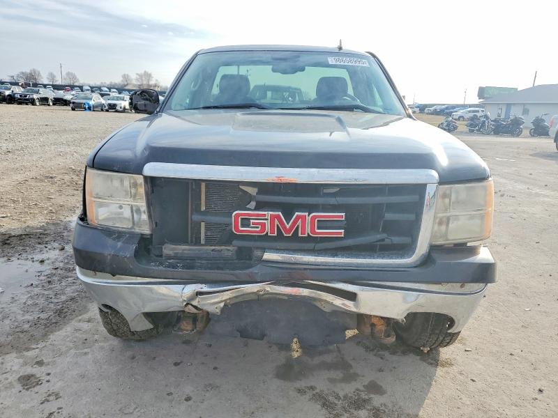 Photo 5 from auction – 2011 GMC SIERRA with VIN 1GTN2VE03BZ428004