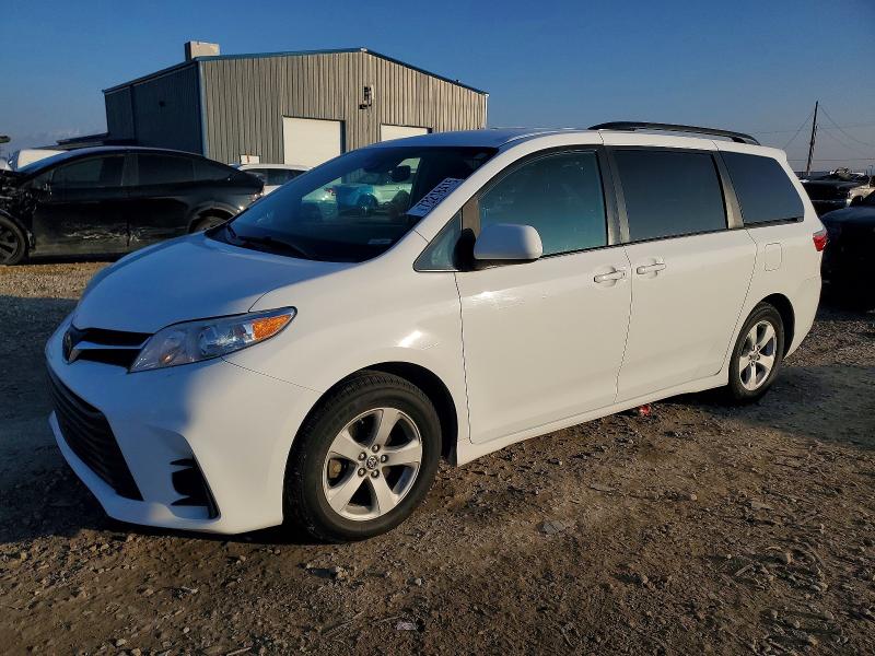 TOYOTA SIENNA LE 2020 with VIN 5TDKZ3DC2LS065065 - Photo from auction