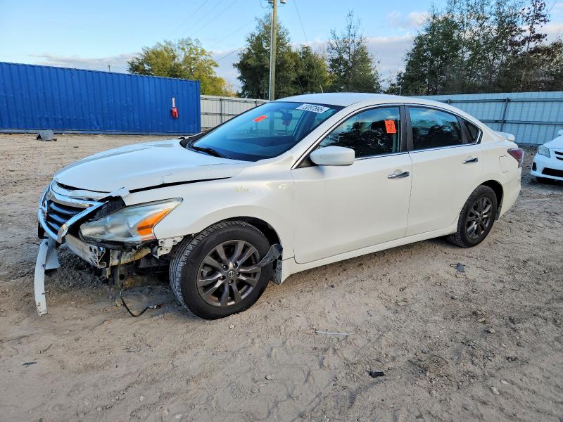 NISSAN ALTIMA 2015 with VIN 1N4AL3AP1FC584558 - Photo from auction