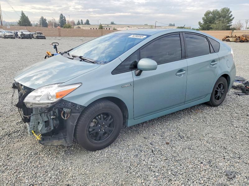 TOYOTA PRIUS 2013 con VIN JTDKN3DU3D5572097 - Foto de la subasta