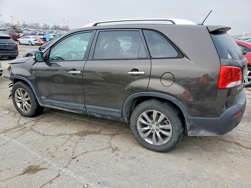 Photo 2 from auction – 2011 KIA SORENTO EX with VIN 5XYKUDA2XBG147492