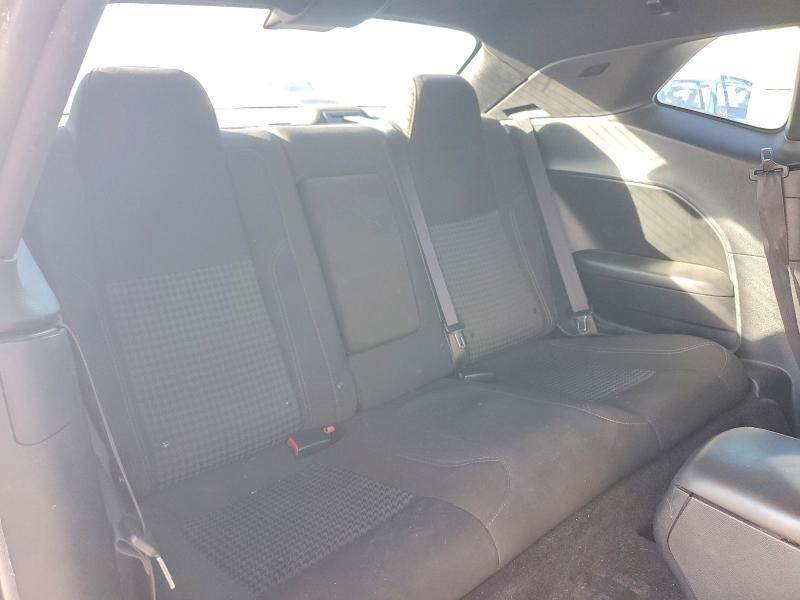 Photo 10 from auction – 2016 DODGE CHALLENGER with VIN 2C3CDZAG1GH352628
