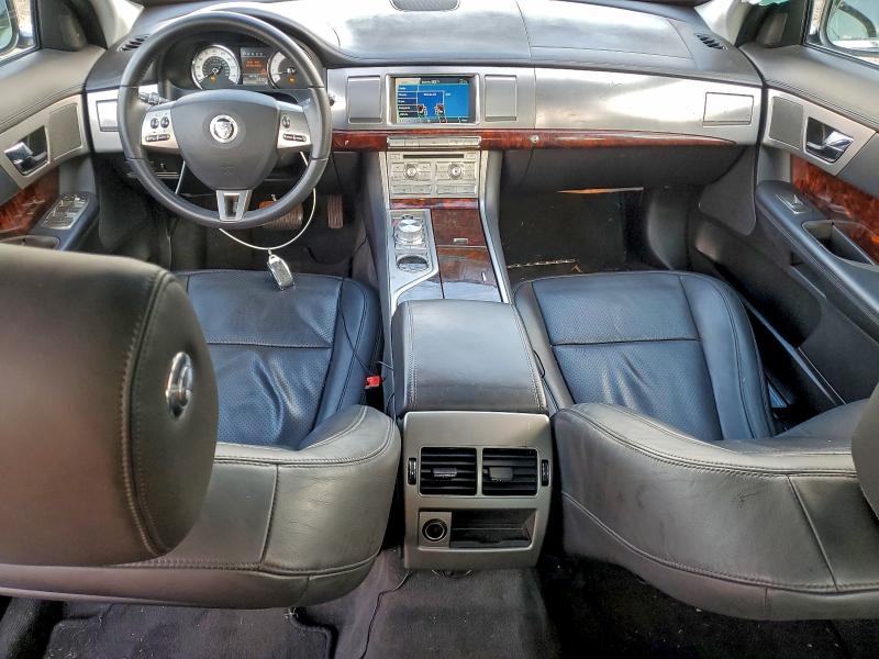Photo 8 from auction – 2011 JAGUAR XF with VIN SAJWA0GB3BLS10982