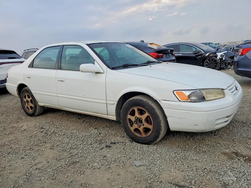 Photo 4 from auction – 1999 TOYOTA CAMRY LE with VIN JT2BG22K7X0337475