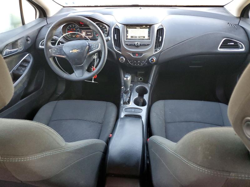 Photo 8 from auction – 2018 CHEVROLET CRUZE with VIN 1G1BE5SM2J7107897