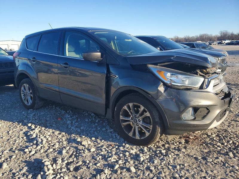 Photo 4 from auction – 2019 FORD ESCAPE with VIN 1FMCU0GD7KUC56542